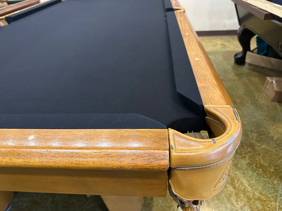 legacy caravel 8' pool table detail